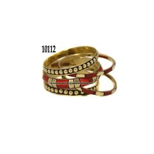 Juego de Brazaletes de Latón Pulido Hechos a Mano Tradicionales, Joyería India Elegante de Metal para Mujer, para Festivales Étnicos y Fiestas - Product Image 1