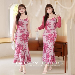 เดรสทรงบอดี้คอนลายดอกไม้ Runqi แบบปลายหางปลา ไซส์พลัส สีชมพู พร้อมลายพิมพ์สีแดง สายเดี่ยว รุ่น N9153 - Product Image 2