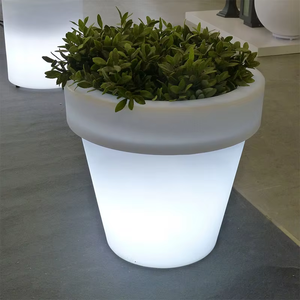 Grands pots modernes en plastique PE pour plantes et fleurs Planteur extérieur à changement <span class=keywords><strong>de</strong></span> couleur illuminé par LED État d'utilisation du sol - Product Image 4