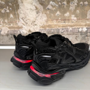 Nouvelle conception de chaussures de luxe de marque originale pour hommes, lacets LED, chaussures décontractées de haute qualité Baleciagas, chaussures de sport pour femmes - Product Image 2