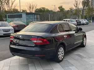 2013 <span class=keywords><strong>Skoda</strong></span> Superb 1.4T Turbo essence voiture conduite à gauche toit ouvrant sièges en cuir caméra arrière pour adultes R16 taille de pneu stock foncé - Product Image 5