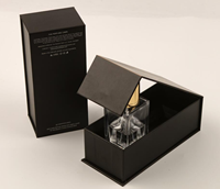 Emballage de parfum, boîte rigide, fermeture magnétique, laminage noir mat, logo estampé à chaud avec insert en EVA, ODM OEM