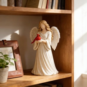 Estatuas Conmemorativas de Cardenales y Ángeles SWAITE - Estatuas Decorativas de Redtail y Ángel - Product Image 1