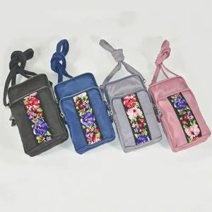 Bolso bandolera pequeño de poliéster con estampado floral retro para mujer, nuevo bolso de mano para exteriores - Product Image 1