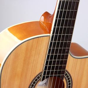 Meilleur <span class=keywords><strong>prix</strong></span> pour la guitare classique électrique Vitesse Classic 39 pouces avec table en épicéa et fond en tilleul, kit pour débutants - Product Image 3