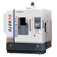 Machine de gravure et de fraisage à portique vertical DC-6070 de haute précision pour le finissage d'électrodes, à broche unique