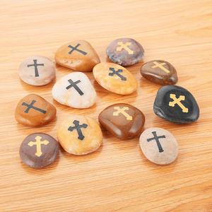 12 Pezzi Pietre Antistress Comfort Cross Incise, Pietre di Preghiera e <span class=keywords><strong>Fede</strong></span>, Levigate Naturali in Roccia di Fiume, per Battesimo e Cresima Sacra - Product Image 5