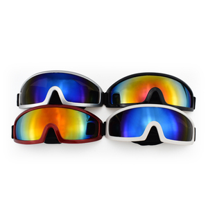 Grandes lunettes de soleil <span class=keywords><strong>pour</strong></span> animaux de compagnie Lunettes de neige en plastique de style simple <span class=keywords><strong>pour</strong></span> chiens Big Lens - Product Image 4