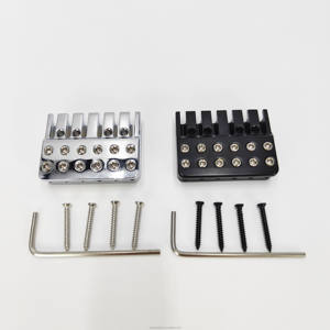 غيتار كهربائي بدون رأس جسر غيتار بستة أوتار مع أوتاد ضبط قفل وإكسسوارات أصلية بالفضة والأسود. - Product Image 1