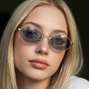 Lunettes de soleil ovales punk en alliage avec logo personnalisé, monture vintage 2026, verres dégradés, protection UV400 pour femmes - Product Image 2