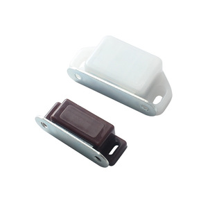 ตัวล็อคประตูแม่เหล็กแบบพลาสติกซ่อน สำหรับตู้เสื้อผ้าและตู้เก็บของ - Product Image 1