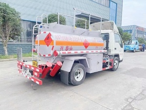 Camions-citernes à carburant neufs de 5000 litres, camions-citernes à huile diesel de 5 m3, camions-citernes de ravitaillement en carburant, fournis par l'usine aux Émirats arabes unis - Product Image 6
