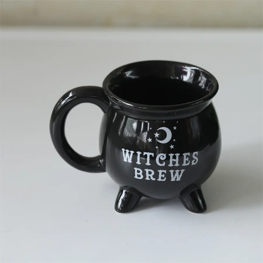 Dalam stok disesuaikan hadiah Halloween keramik penyihir Mug kuali