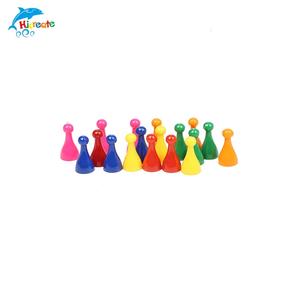 Los proveedores de China respetuoso del medio ambiente de plástico colorido juego peones para niños venta al por mayor juego de conjunto de accesorios de plástico juego de peones. - Product Image 4