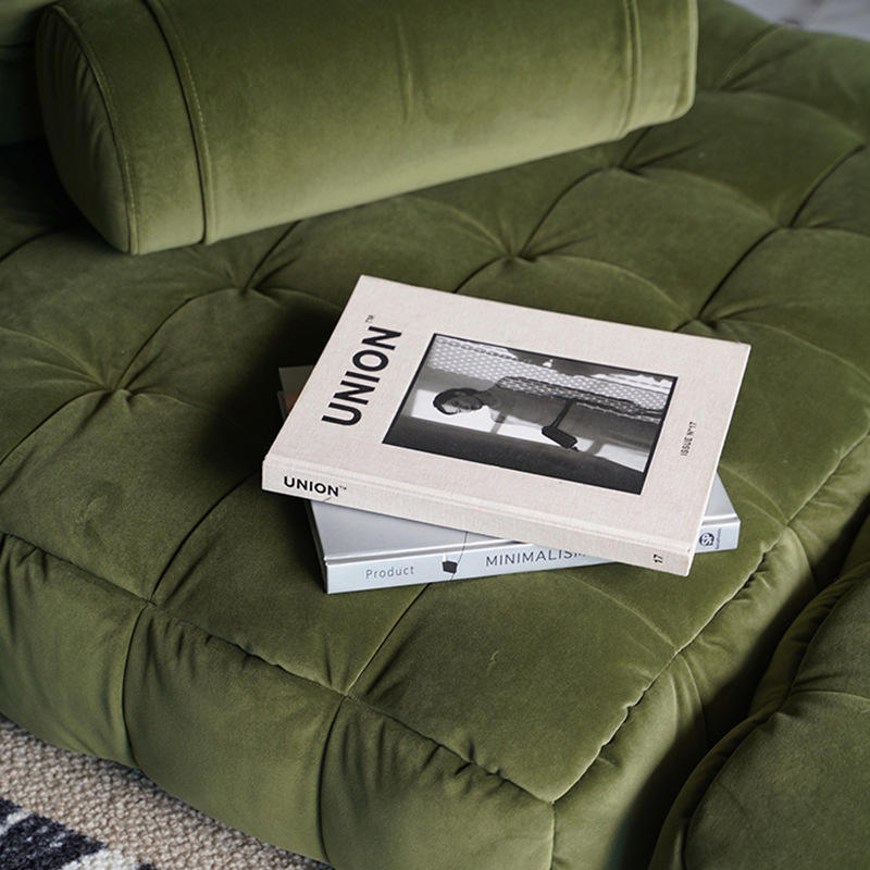 สีเขียวทหาร