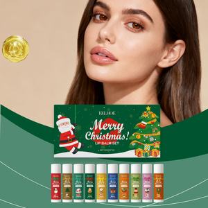 Set de Bálsamos Labiales Personalizados con Pegatinas, Bálsamos Labiales Hidratantes que Eliminan la Piel Muerta, Tema Navideño - Product Image 4