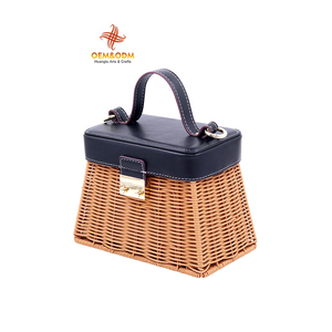 H & T 2025 OEM sacs en rotin <span class=keywords><strong>2023</strong></span> <span class=keywords><strong>pain</strong></span> fleur pique-nique tissé à la main personnalisé paille osier rotin panier de rangement - Product Image 1