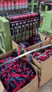 Machine à tisser à aiguilles jacquard pour <span class=keywords><strong>bande</strong></span> élastique en tissu étroit informatisée YITAI - Product Image 2