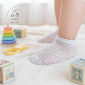 Calcetines de algodón suave transpirables de verano para recién nacidos y niños pequeños 0-3T lindo diseño de volantes de princesa para bebés y niñas - Product Image 1