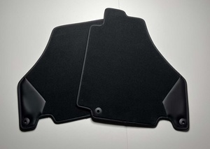 Tapis de sol adaptés à la Lamborghini URUS. Intérieur tout-terrain hybride Urus <span class=keywords><strong>SE</strong></span>. Tapis de sol en cuir entièrement recouvrants. - Product Image 4