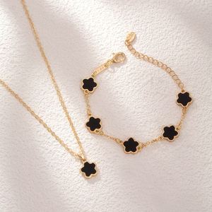 Conjunto de joyería de moda para mujer, collar y pulsera con baño de oro y flor de cinco pétalos - Product Image 3