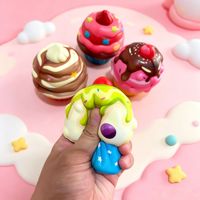 Jouets Squishy en Gros à Remontée Lente, Jouets Doux à Presser, Jouets Squishy Alimentaires à Rebond Lent, Balle Anti-Stress Cupcake