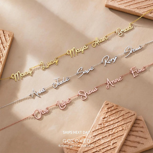 Collier personnalisé en acier inoxydable avec nom, pendentif lettre personnalisé en or, argent ou or rose, bijoux à la mode - Product Image 4