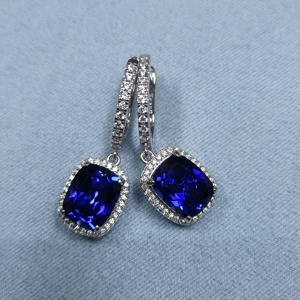 925 silver pillow shaped cultivated sapphire <b>earrings</b> - Product Image 2