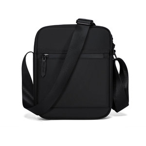 Bolsa Transversal Pequena Impermeável de Poliéster 2.5L com Logotipo Personalizado para Uso Diário Masculina - Product Image 3
