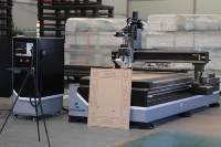 CNC 1325 ATC (changeur d'outils automatique) avec lit à vide et table de travail à fente en T