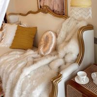 2026 GEDO Modernes Französisches Luxus-Design Stoffbezogenes Sofa mit Goldenem Rahmen für Wohnzimmer