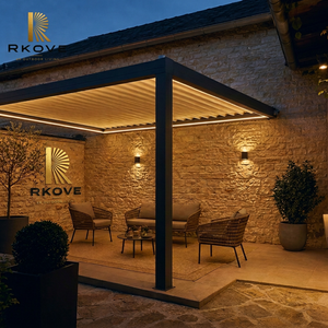Pérgola moderna para exteriores RKOVE RK-C1 con iluminación LED integrada y área de asientos de ratán para patio trasero - Product Image 1
