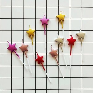 Bougies d'anniversaire en forme d'étoile, sans fumée, écologiques, en cire de soja de qualité alimentaire, pour décorations de gâteaux de fête du premier anniversaire des enfants - Product Image 1