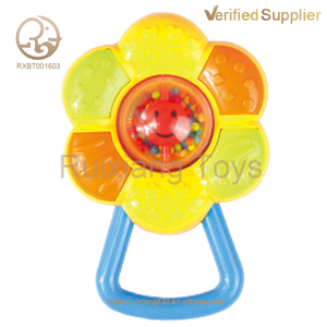 Montessori inspiré en plastique infantile bouteille de lait hochets jouets de dentition nouveau-né saisissant la main shaker bébé cloche enfants <span class=keywords><strong>hochet</strong></span> en gros - Product Image 6