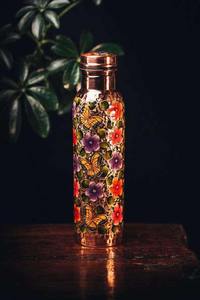 Botella de agua de cobre martillado hecha a mano de la mejor calidad, diseño a prueba de fugas para el hogar, la oficina y viajes, disponible para la venta. - Product Image 3