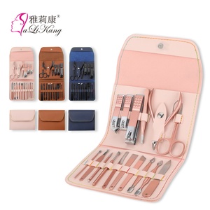 Kit de coupe-ongles professionnel 18 pièces en carbone noir 16-en-1, ensemble de <span class=keywords><strong>pédicure</strong></span> et de <span class=keywords><strong>manucure</strong></span> pour femmes et hommes, en acier inoxydable, étui de voyage et de maison - Product Image 3