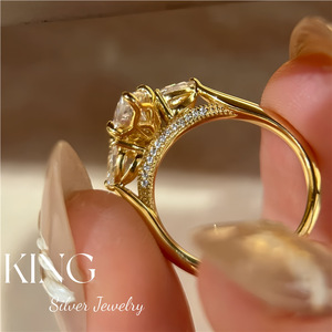 แหวนเพชรรูปดาว King Silver Jewelry เงินแท้ S925 ชุบทอง สำหรับผู้หญิง - Product Image 2