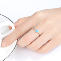 Bagues en argent sterling S925 plaqué or avec opale bleue ronde, bague classique à quatre griffes, bagues en opale pour femmes