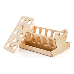 Comedero de madera para conejos y hámsters con almacenamiento de heno y zanahorias, diseño desmontable en la parte superior - Product Image 5