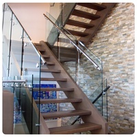 Entretoise réglable en verre d'acier inoxydable de conception moderne balustrades extérieures en verre de barrière de piscine de 50*40mm mains courantes