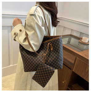 SH0011 Ensemble Deux Pièces <span class=keywords><strong>Grand</strong></span> Volume 8L <span class=keywords><strong>Sac</strong></span> Fourre-Tout Étanche en PU <span class=keywords><strong>avec</strong></span> Doublure en Polyester Rouge <span class=keywords><strong>Sac</strong></span> à Main <span class=keywords><strong>Fermeture</strong></span> <span class=keywords><strong>Éclair</strong></span> pour Filles Toutes Saisons - Product Image 6