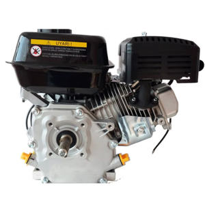 Un moteur OHV de 13 CV et 390 cm³ propulse le décortiqueur de riz, accélérant la vitesse de traitement pour la saison des récoltes des grandes exploitations agricoles au Vietnam. - Product Image 4