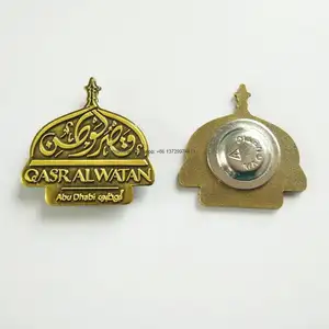 Spilla a spilla con distintivo magnetico in oro antico in metallo vintage 3d distintivi di QASRAL WATAN ABU DHABI