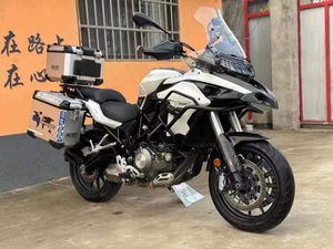 มอเตอร์ไซค์ TRK502 500 ซีซี ระบบระบายความร้อน โครงสร้างแข็งแรง ขับขี่สบาย เหมาะสำหรับการเดินทางท่องเที่ยวกลางแจ้ง - Product Image 1