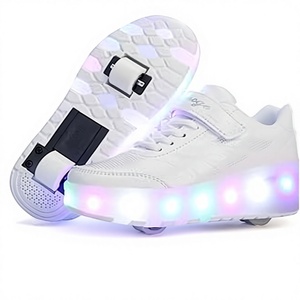 Chaussures à roulettes pour enfants, à chargement USB, pour fitness de base, sports de plein air et freestyle, avec tige synthétique, couleurs réglables et lumières - Product Image 2