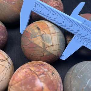 Sphère de pierres précieuses turquoise rouge cristal de haute qualité sphère de jaspe Cherry Creek pour la guérison - Product Image 4