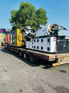 Machine de moulage par injection horizontale hydraulique à deux plats de 1000 tonnes, 5ème génération, contrôlée par PLC, avec boîte de vitesses et vis de roulement, d'occasion, modèle Borch - Product Image 5