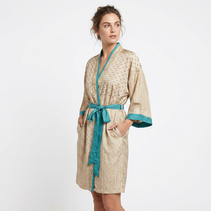 Bata tipo kimono para mujer, hasta la rodilla, con cuello en V, manga tres cuartos, estampado de puntos, ropa de dormir suave y elegante, ropa de primavera - Product Image 1