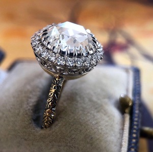 Anello da donna bicolore con micro zirconi intarsiati, elegante stile da ufficio, per tutti i giorni, per feste, gioiello da dito abbinabile a tutto, idea regalo - Product Image 4