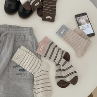 Chaussettes tendance en tissu, chaussettes mi-mollet sans couture, chaussettes fines à rayures colorées, chaussettes rétro à rayures pour femmes